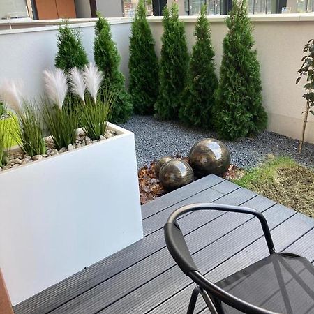 Wislane Tarasy 2.0, Free Parking, Private Garden Apartment Krasków Exterior foto